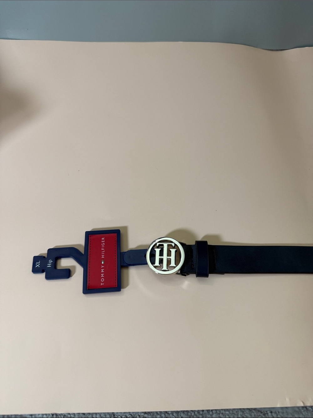 Tommy Hilfiger women’s XL Reversible Navy Blue & Red belt Silver TH logo Buckle